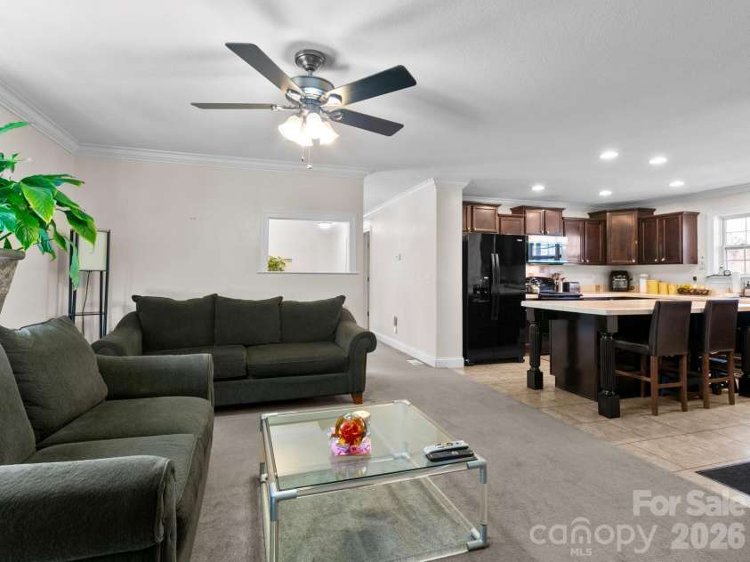 28 Chapel Park Road, Asheville, NC 28803.  MLS# CAR4417215, YatesRealty ID 49302. 