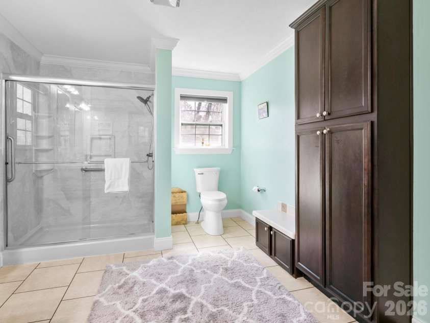 28 Chapel Park Road, Asheville, NC 28803.  MLS# CAR4417215, YatesRealty ID 49302. 
