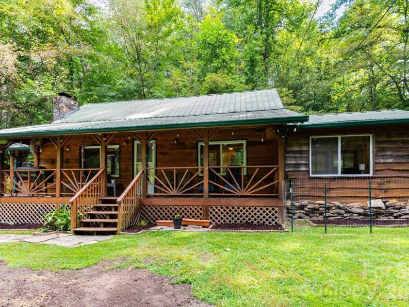 3387 Union Hill Road, Whittier, NC 28789.  MLS# CAR4421408, YatesRealty ID 49303. 