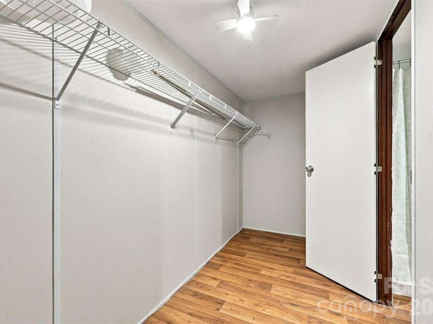 4782 29th Street Drive, Hickory, NC 28601.  MLS# CAR4415429, YatesRealty ID 49304. Master Closet