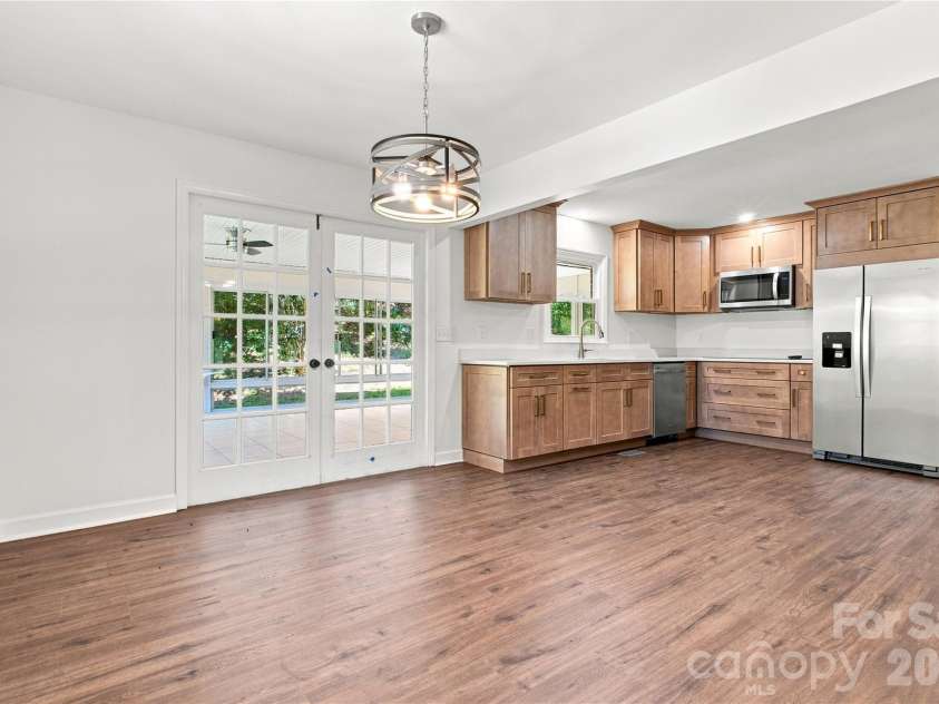 37 Guffey Mountain Road, Fairview, NC 28730.  MLS# CAR4422239, YatesRealty ID 49305. 