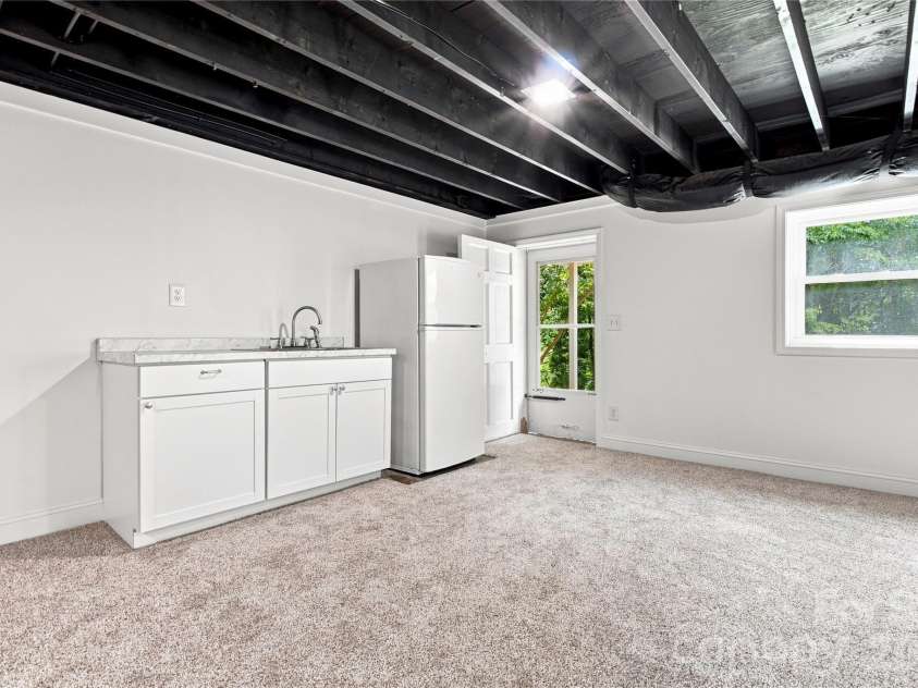 37 Guffey Mountain Road, Fairview, NC 28730.  MLS# CAR4422239, YatesRealty ID 49305. 