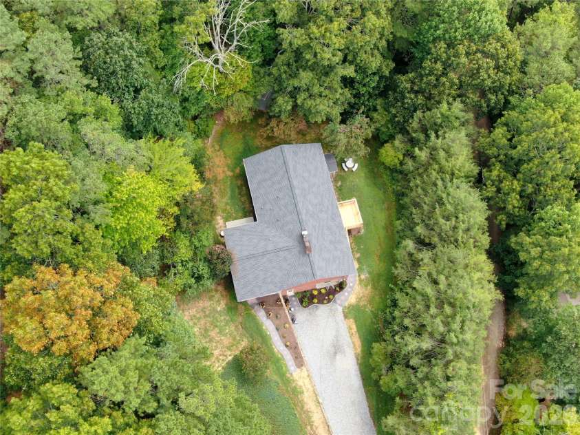 37 Guffey Mountain Road, Fairview, NC 28730.  MLS# CAR4422239, YatesRealty ID 49305. 