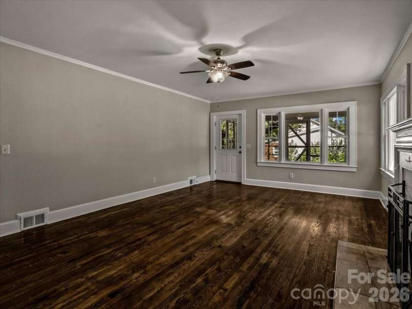 422 Altapass Highway, Spruce Pine, NC 28777.  MLS# CAR4422075, YatesRealty ID 49306. 