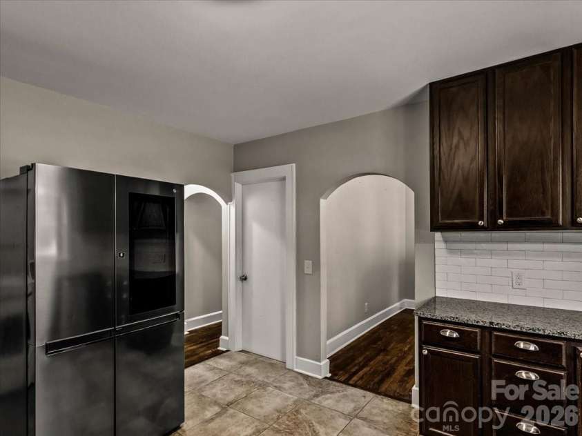 422 Altapass Highway, Spruce Pine, NC 28777.  MLS# CAR4422075, YatesRealty ID 49306. 