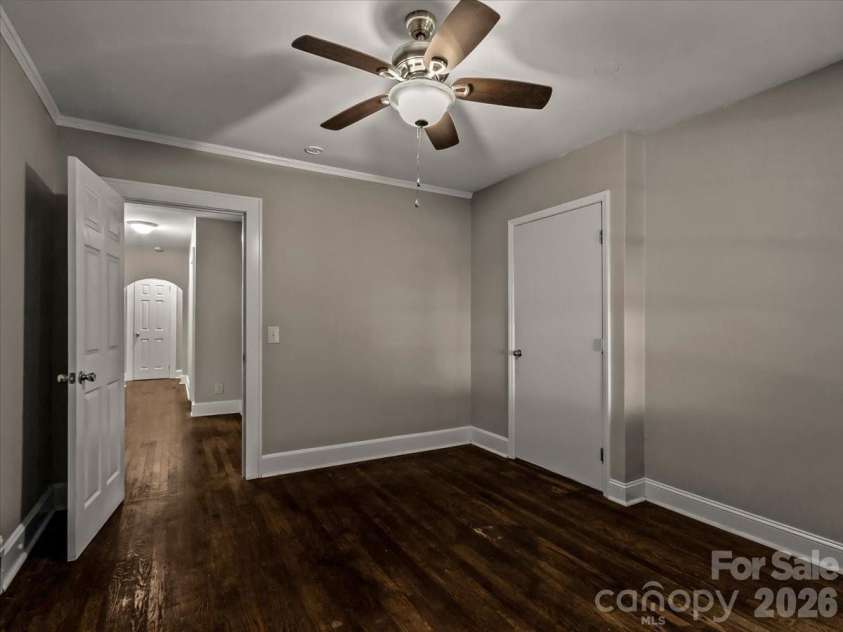 422 Altapass Highway, Spruce Pine, NC 28777.  MLS# CAR4422075, YatesRealty ID 49306. 