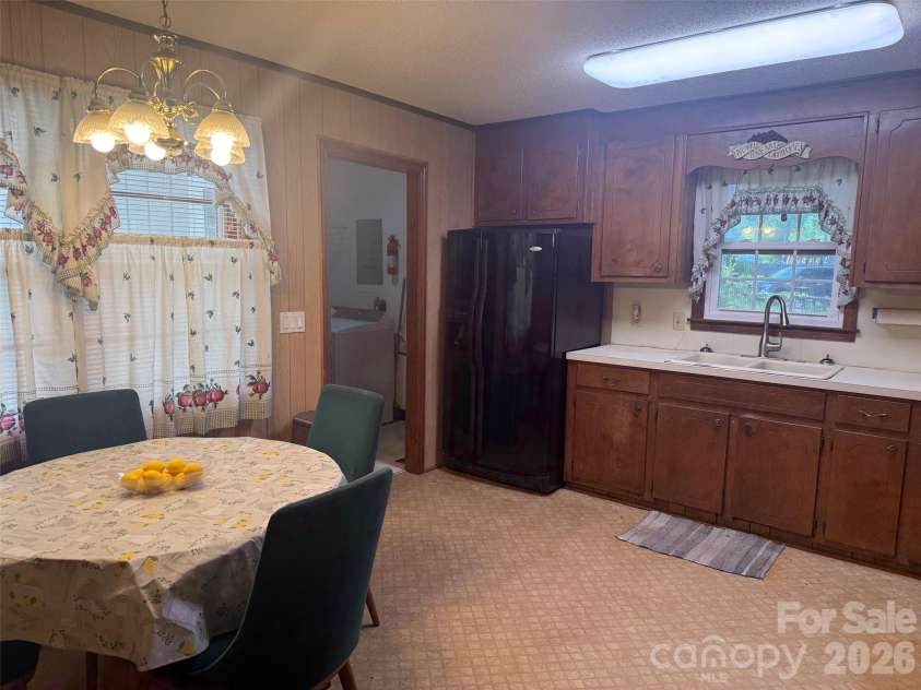 511 Church Street, Kershaw, SC 29067.  MLS# CAR4405856, YatesRealty ID 49308. 