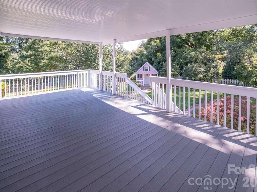 115 Chestnut Street, Morganton, NC 28655.  MLS# CAR4422295, YatesRealty ID 49309. 