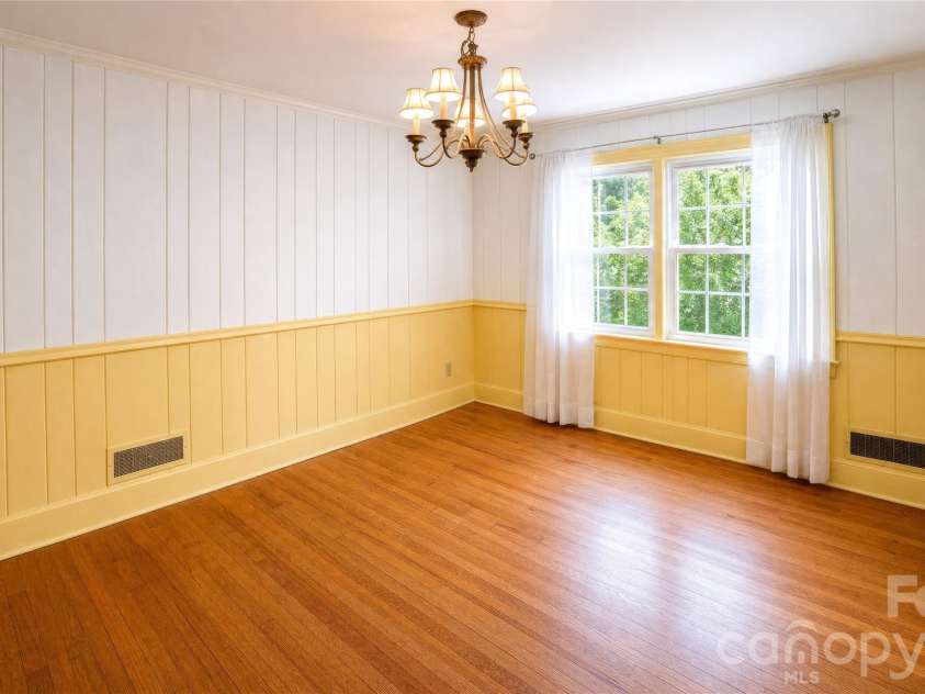 115 Chestnut Street, Morganton, NC 28655.  MLS# CAR4422295, YatesRealty ID 49309. 