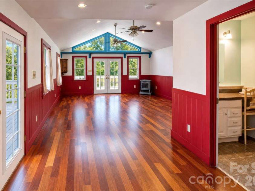 115 Chestnut Street, Morganton, NC 28655.  MLS# CAR4422295, YatesRealty ID 49309. 