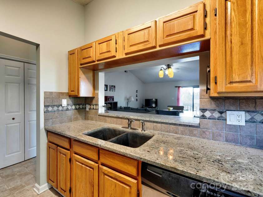 1022 Mallard Head Lane, Mooresville, NC 28117.  MLS# CAR4234239, YatesRealty ID 4931. 