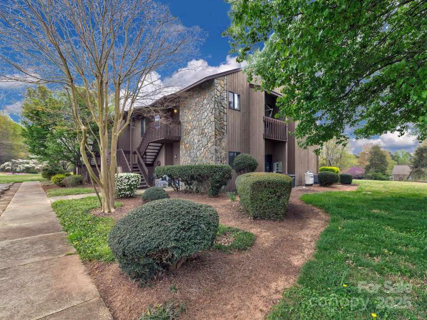 1022 Mallard Head Lane, Mooresville, NC 28117.  MLS# CAR4234239, YatesRealty ID 4931. 