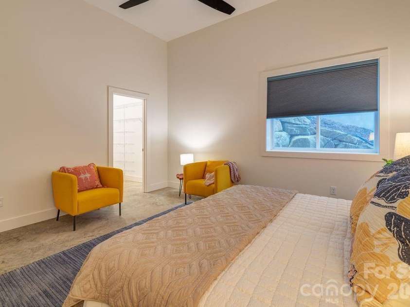 21 Orrinel Way, Asheville, NC 28806.  MLS# CAR4333114, YatesRealty ID 4931. 