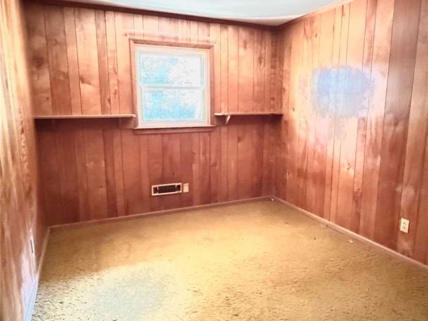 1515 Pleasant Plains Road, Matthews, NC 28105.  MLS# CAR4421977, YatesRealty ID 49310. 