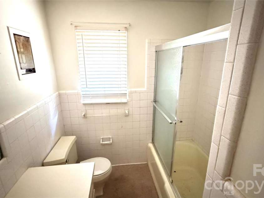 1515 Pleasant Plains Road, Matthews, NC 28105.  MLS# CAR4421977, YatesRealty ID 49310. 