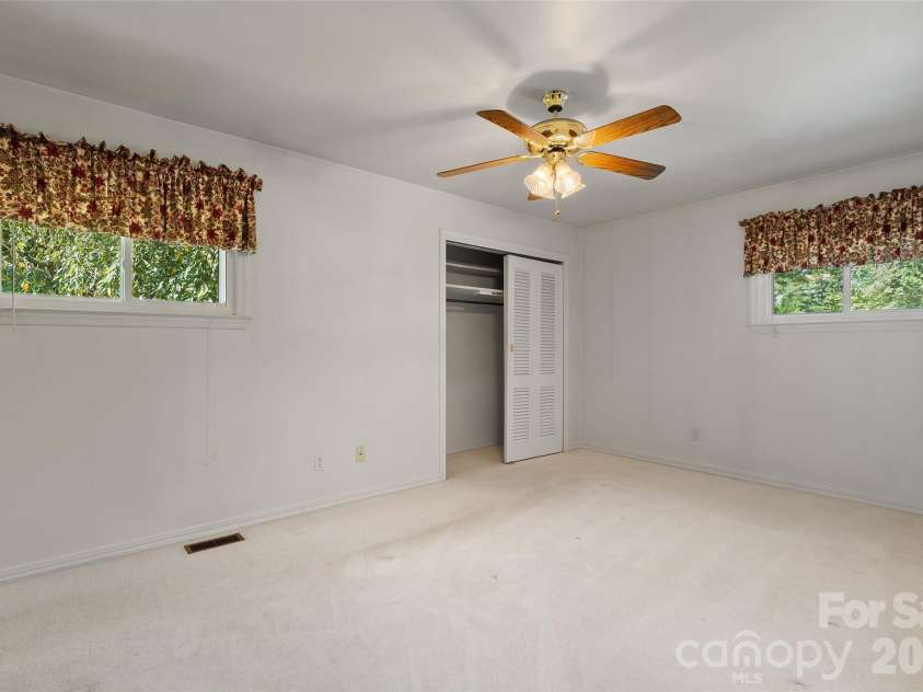 62 Haywood Drive, Canton, NC 28716.  MLS# CAR4410341, YatesRealty ID 49311. 