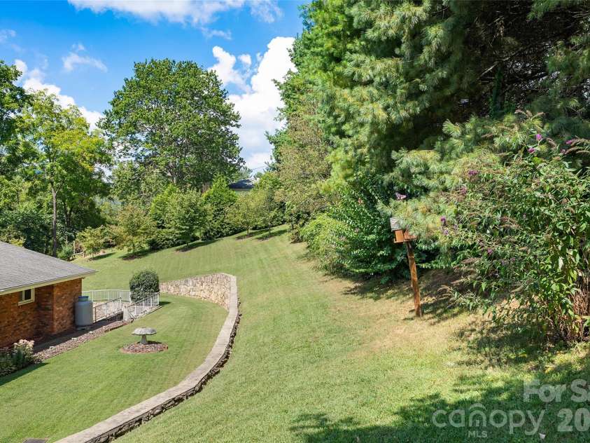 62 Haywood Drive, Canton, NC 28716.  MLS# CAR4410341, YatesRealty ID 49311. 