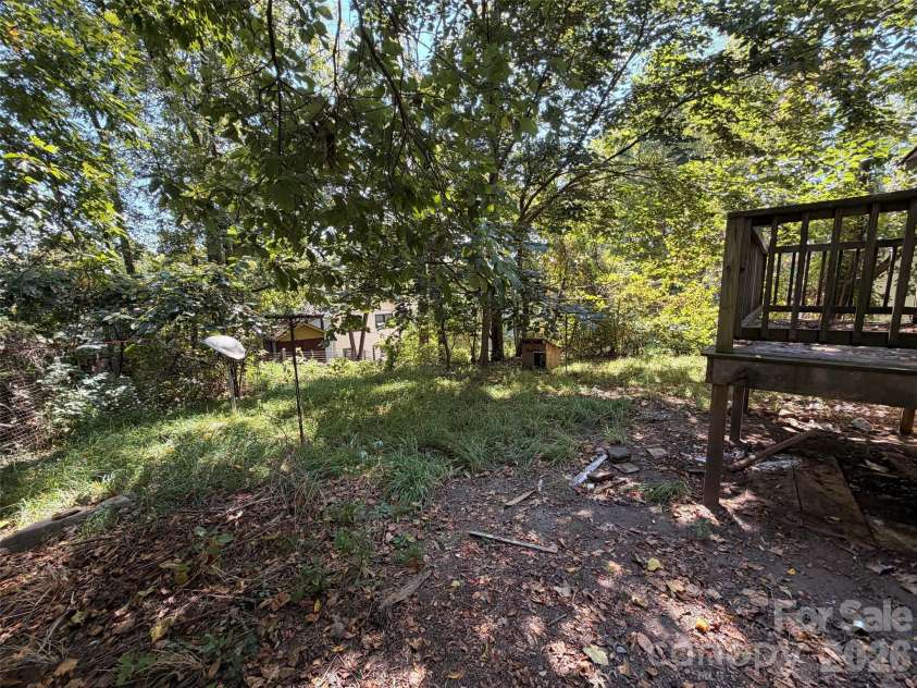 57 Mardell Circle, Asheville, NC 28806.  MLS# CAR4421293, YatesRealty ID 49314. 