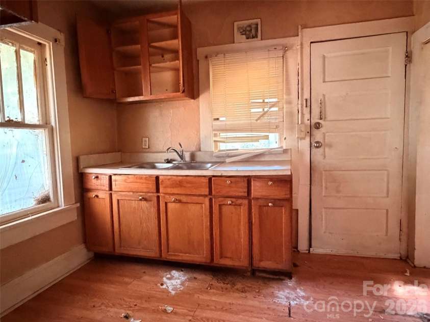 57 Mardell Circle, Asheville, NC 28806.  MLS# CAR4421293, YatesRealty ID 49314. 