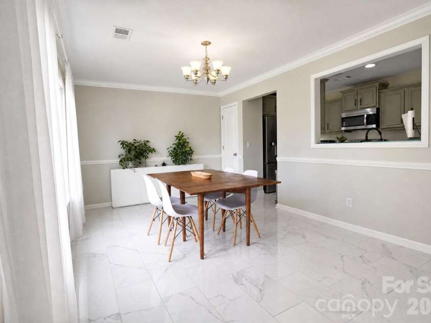 612 Colony Lakes Drive, Lexington, SC 29073.  MLS# CAR4421826, YatesRealty ID 49318. 