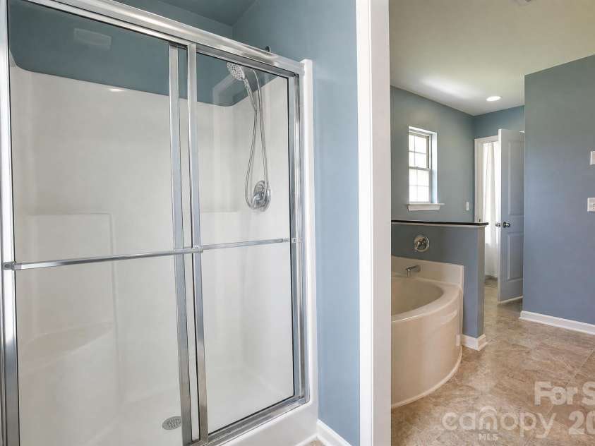 612 Colony Lakes Drive, Lexington, SC 29073.  MLS# CAR4421826, YatesRealty ID 49318. 