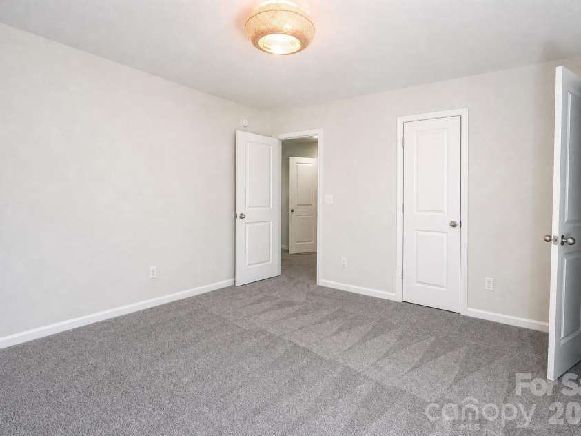 612 Colony Lakes Drive, Lexington, SC 29073.  MLS# CAR4421826, YatesRealty ID 49318. 