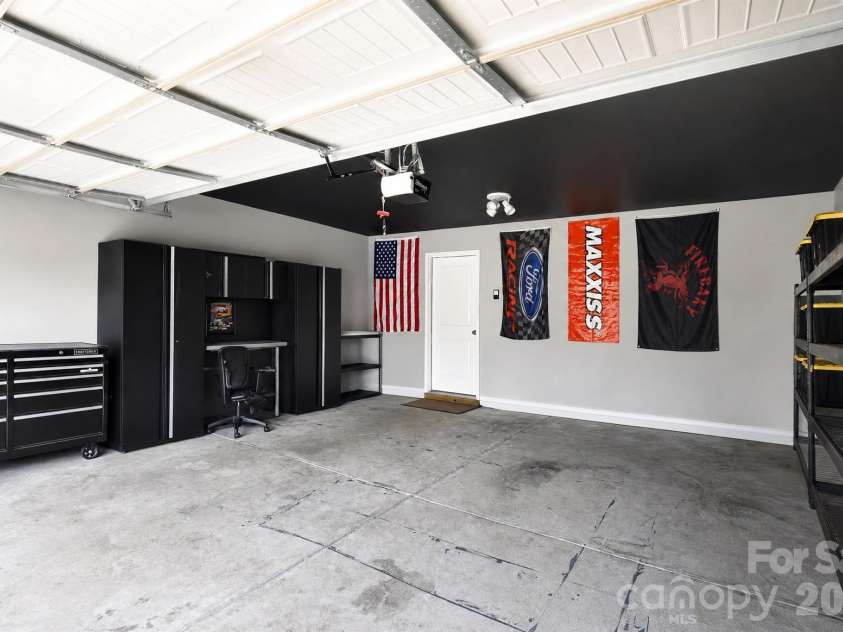 612 Colony Lakes Drive, Lexington, SC 29073.  MLS# CAR4421826, YatesRealty ID 49318. Two car garage