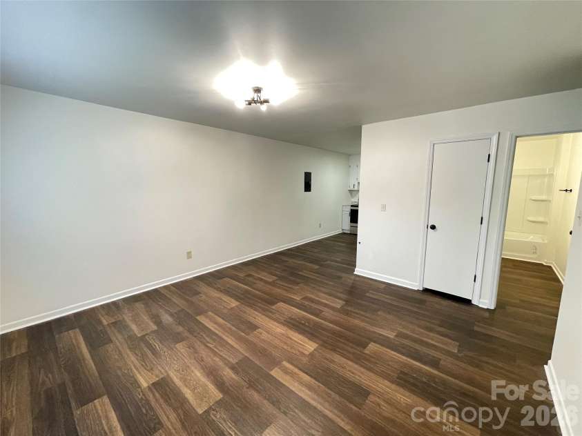 810 Dalton Street, Gastonia, NC 28052.  MLS# CAR4422314, YatesRealty ID 49319. 