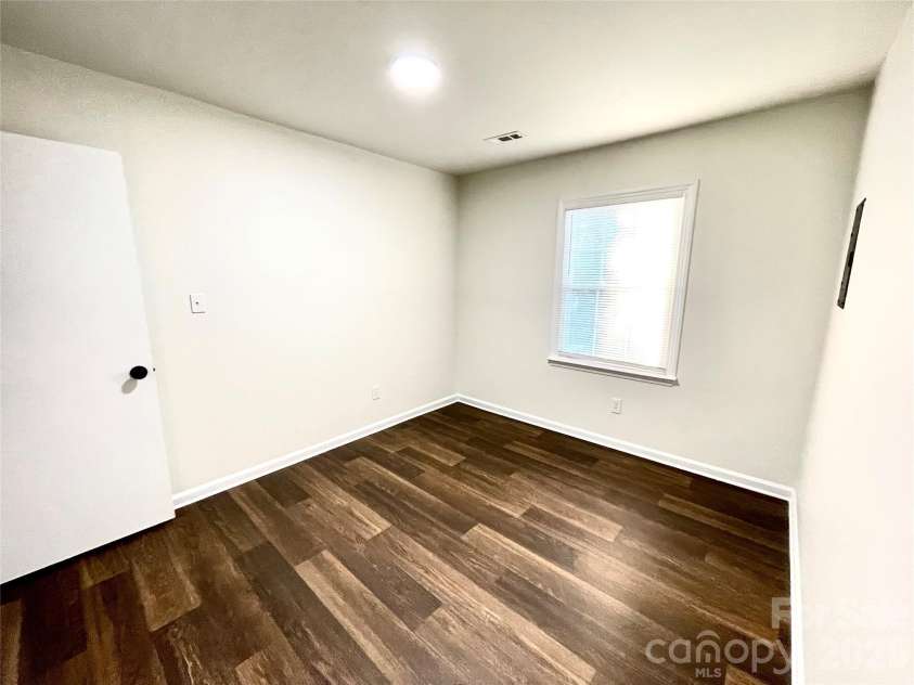 810 Dalton Street, Gastonia, NC 28052.  MLS# CAR4422314, YatesRealty ID 49319. 