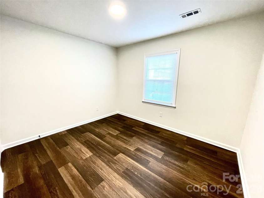 810 Dalton Street, Gastonia, NC 28052.  MLS# CAR4422314, YatesRealty ID 49319. 