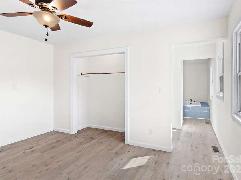 392 Avon Street, Mocksville, NC 27028.  MLS# CAR4222383, YatesRealty ID 4932. 