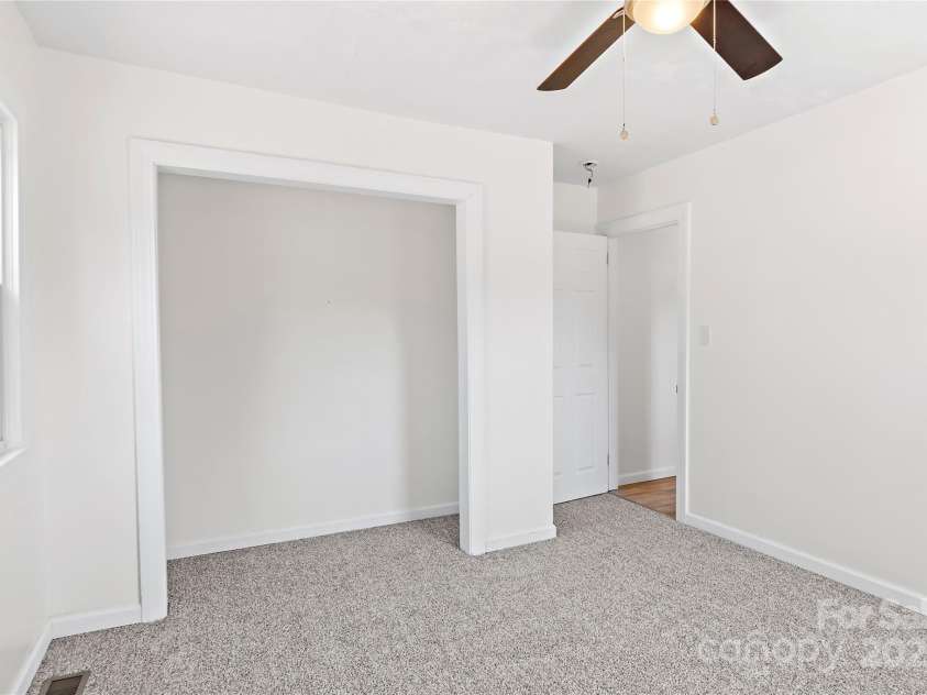 392 Avon Street, Mocksville, NC 27028.  MLS# CAR4222383, YatesRealty ID 4932. 