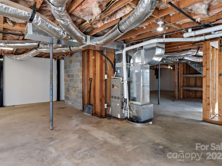 392 Avon Street, Mocksville, NC 27028.  MLS# CAR4222383, YatesRealty ID 4932. 