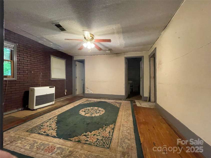 98 Lower Glady Fork Road, Candler, NC 28715.  MLS# CAR4329971, YatesRealty ID 4932. 