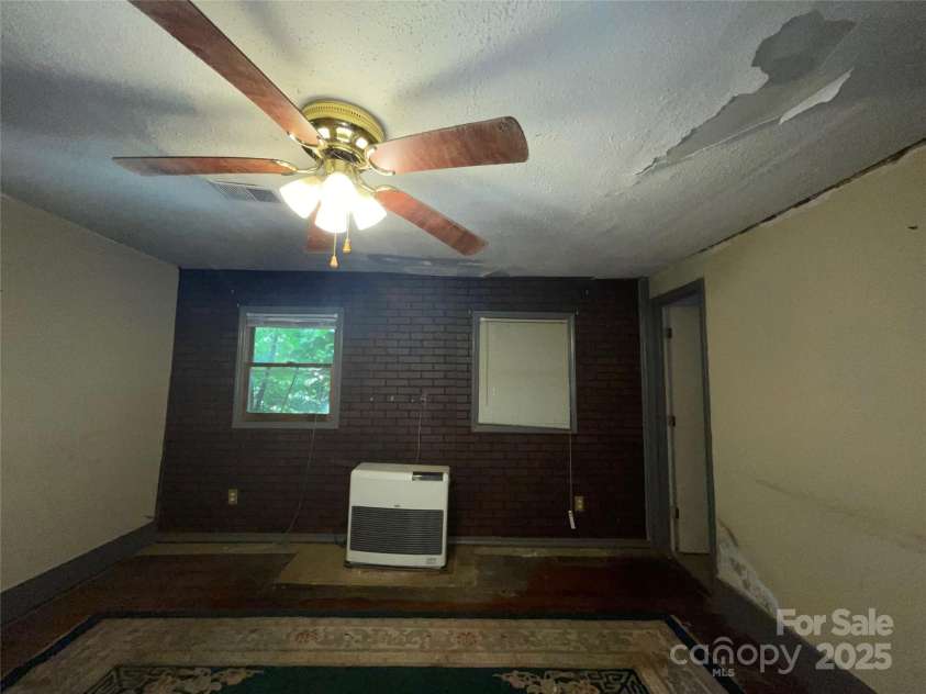98 Lower Glady Fork Road, Candler, NC 28715.  MLS# CAR4329971, YatesRealty ID 4932. 