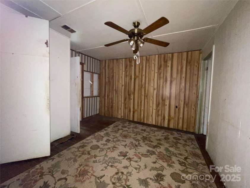 98 Lower Glady Fork Road, Candler, NC 28715.  MLS# CAR4329971, YatesRealty ID 4932. 