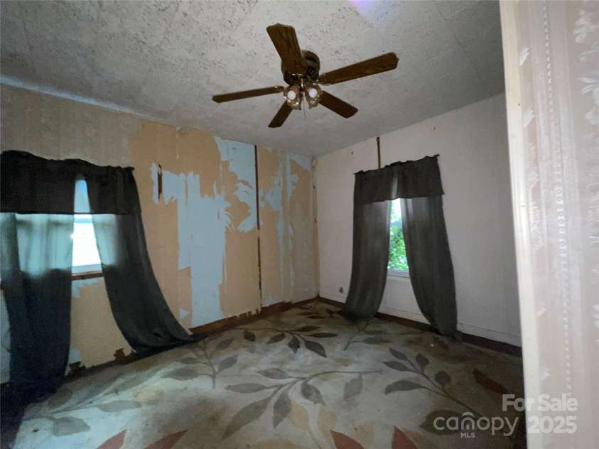 98 Lower Glady Fork Road, Candler, NC 28715.  MLS# CAR4329971, YatesRealty ID 4932. 