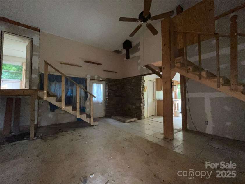 98 Lower Glady Fork Road, Candler, NC 28715.  MLS# CAR4329971, YatesRealty ID 4932. 