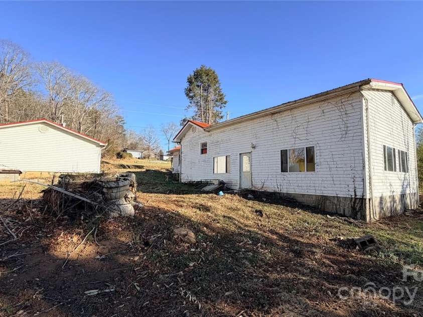 98 Lower Glady Fork Road, Candler, NC 28715.  MLS# CAR4329971, YatesRealty ID 4932. 