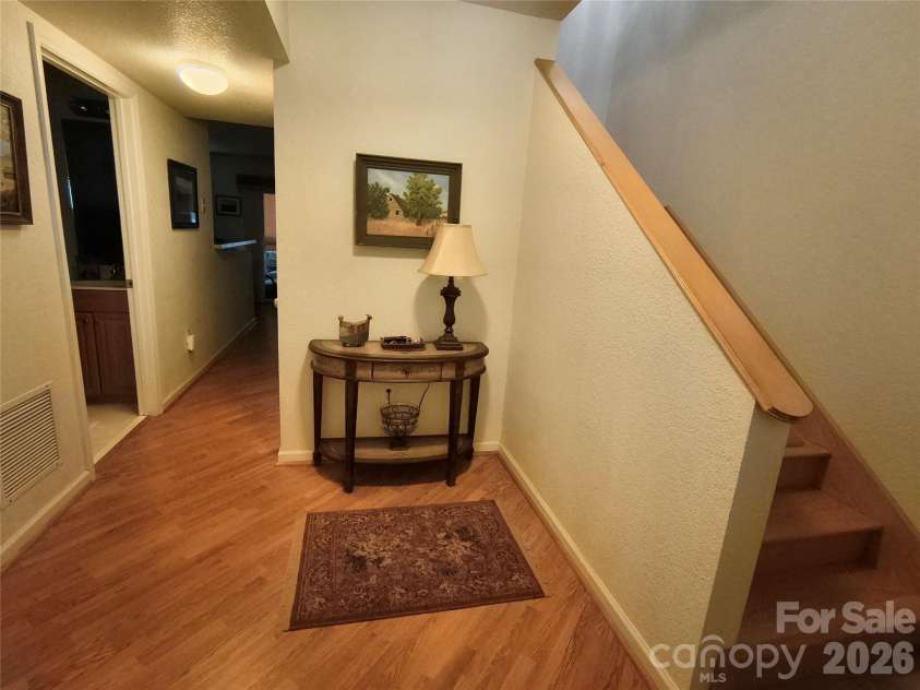 102 Park Lane, Black Mountain, NC 28711.  MLS# CAR4422316, YatesRealty ID 49320. 