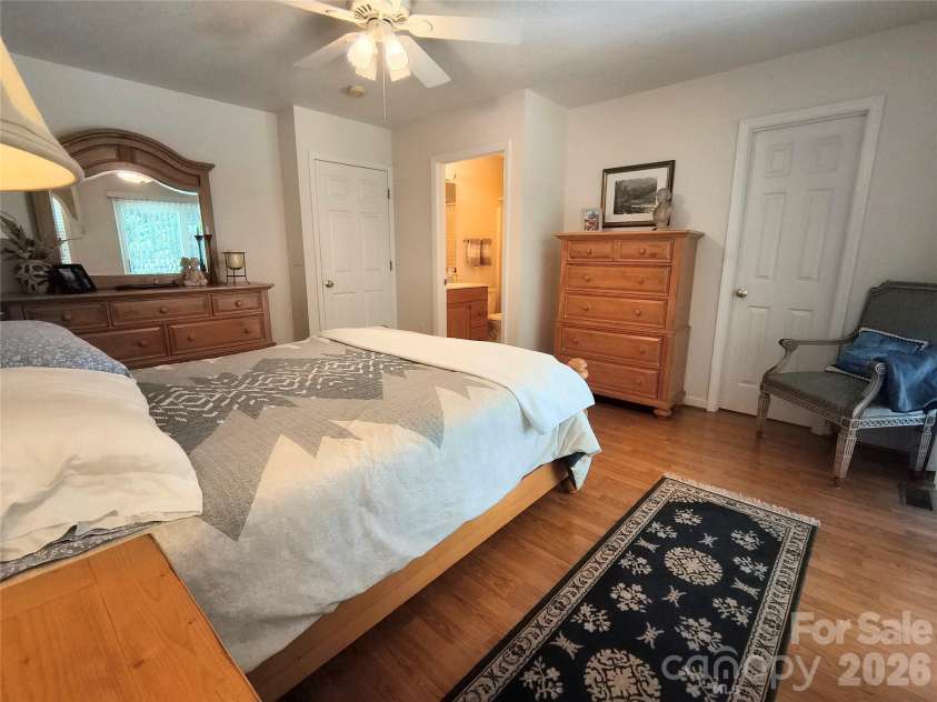102 Park Lane, Black Mountain, NC 28711.  MLS# CAR4422316, YatesRealty ID 49320. 