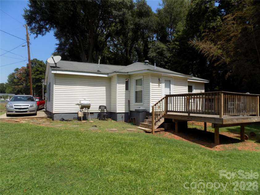 201 Horsley Avenue, Belmont, NC 28012.  MLS# CAR4422333, YatesRealty ID 49321. Rear
