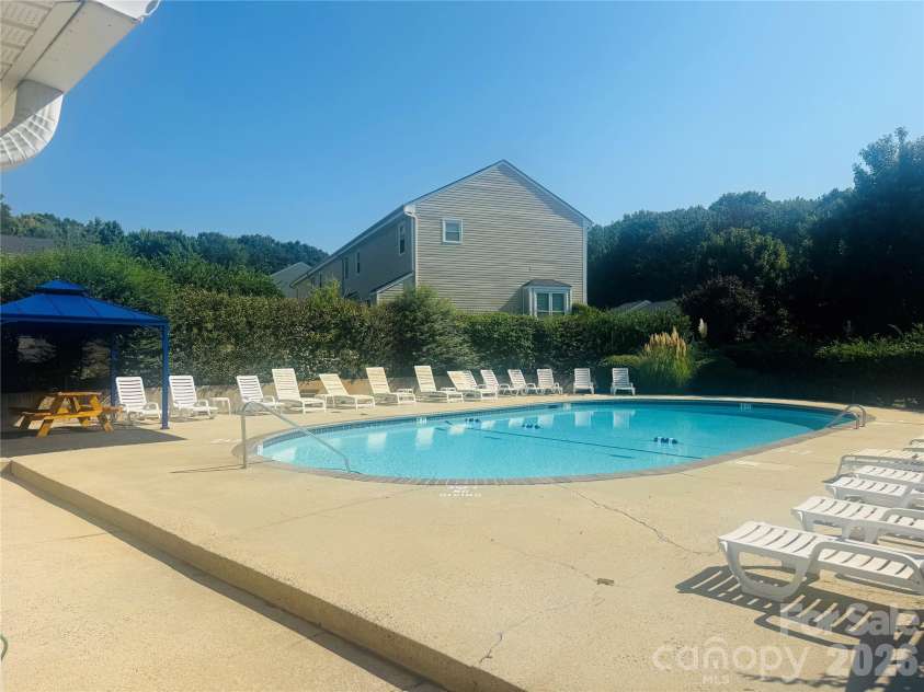 1117 Surry Lane, Gastonia, NC 28054.  MLS# CAR4422253, YatesRealty ID 49325. 