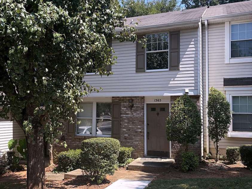 1365 Maple Shade Lane, Charlotte, NC 28270.  MLS# CAR4422359, YatesRealty ID 49326. AI edited