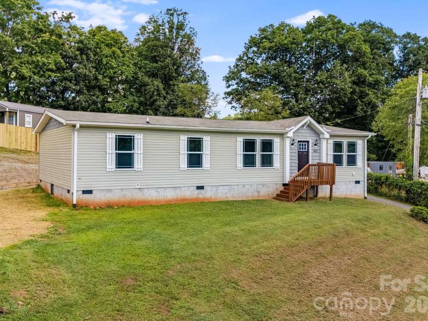 162 Phillips Valley Road, Mars Hill, NC 28754.  MLS# CAR4417613, YatesRealty ID 49327. 