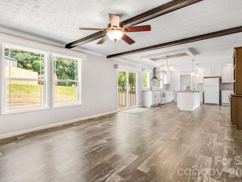 162 Phillips Valley Road, Mars Hill, NC 28754.  MLS# CAR4417613, YatesRealty ID 49327. 
