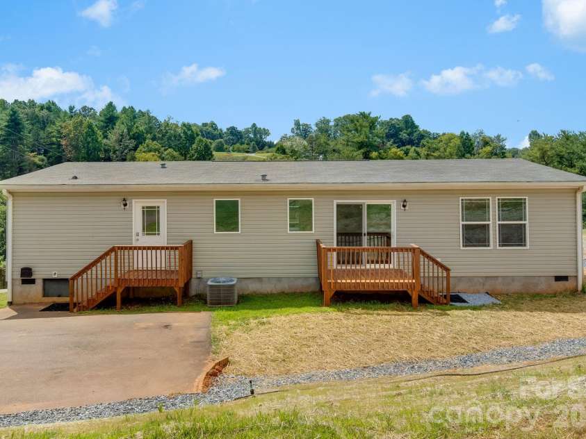 162 Phillips Valley Road, Mars Hill, NC 28754.  MLS# CAR4417613, YatesRealty ID 49327. 