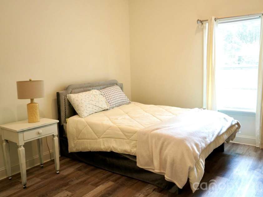 302 Cedar Street, Lancaster, SC 29720.  MLS# CAR4422336, YatesRealty ID 49328. 