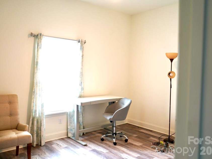 302 Cedar Street, Lancaster, SC 29720.  MLS# CAR4422336, YatesRealty ID 49328. 