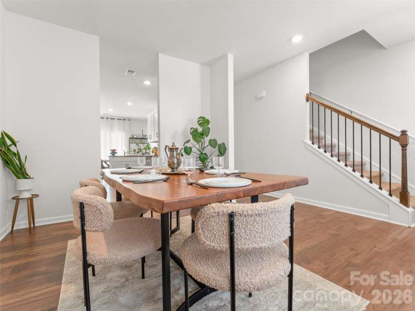 302 woodnettle Lane, Arden, NC 28704.  MLS# CAR4421462, YatesRealty ID 49330. Dining room